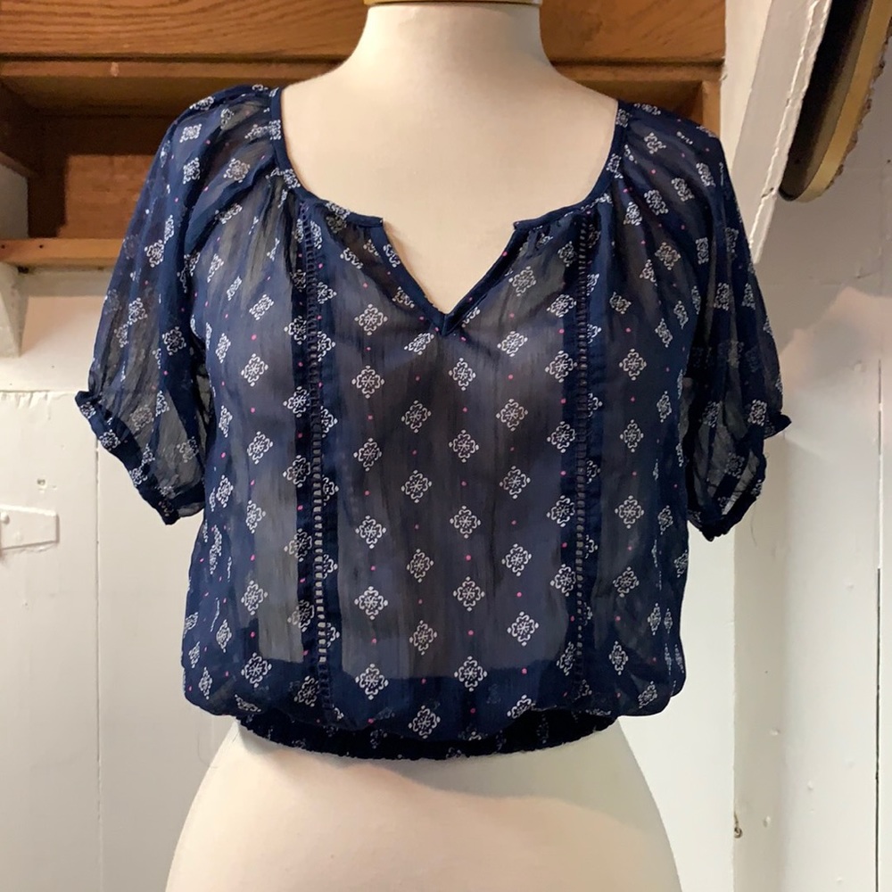 Crop top shirt